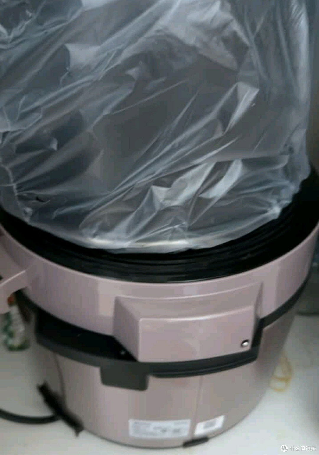 美的电压力锅：双胆大容量