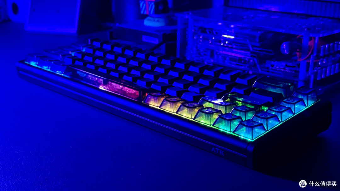 ATK RS6 Ultra磁轴键盘:配色炫酷、操控丝滑,打瓦超带感!