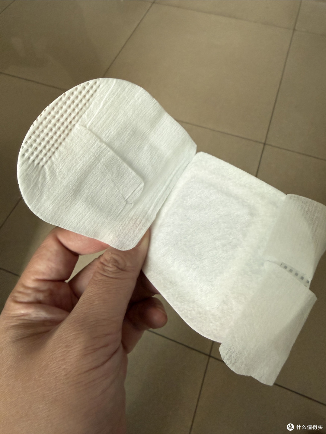 一撕即用的眼部“小暖炉”:蒸汽眼罩开盒体验