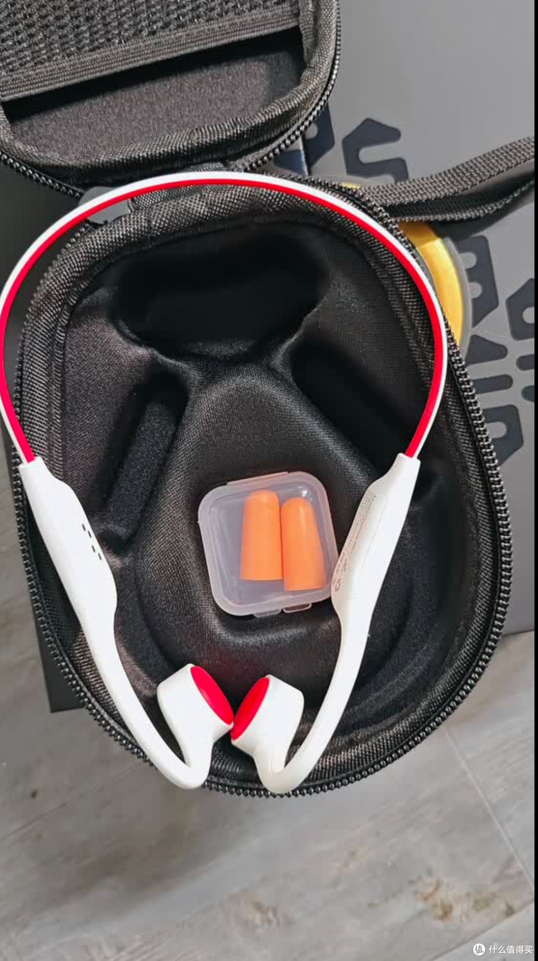 骨传导游泳耳机32G内存