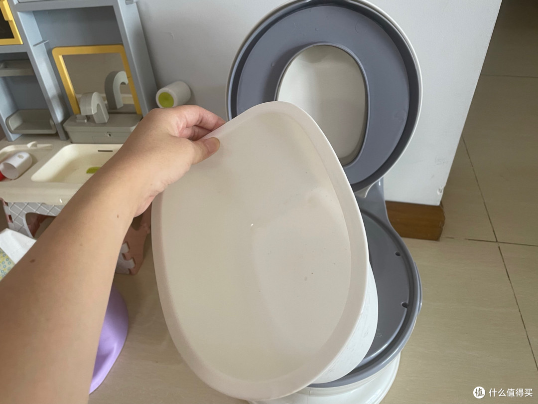 两周学会上厕所！海豚星儿童马桶让如厕训练变轻松