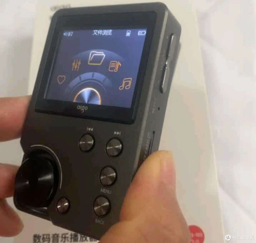 爱国者MP3-105plus：高性价比音乐播放器