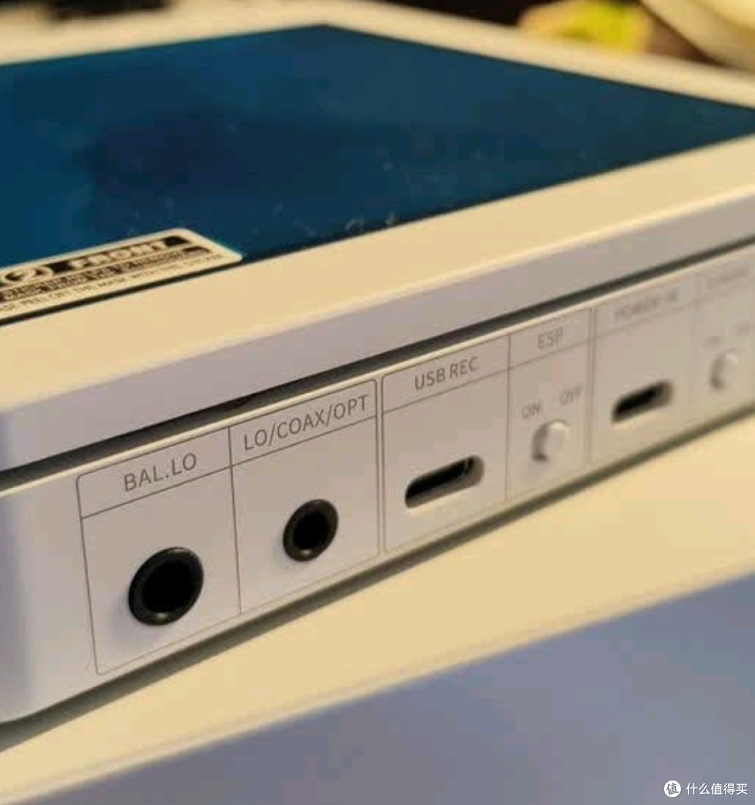 飞傲DM13白色天窗蓝牙版:复古与实用兼备