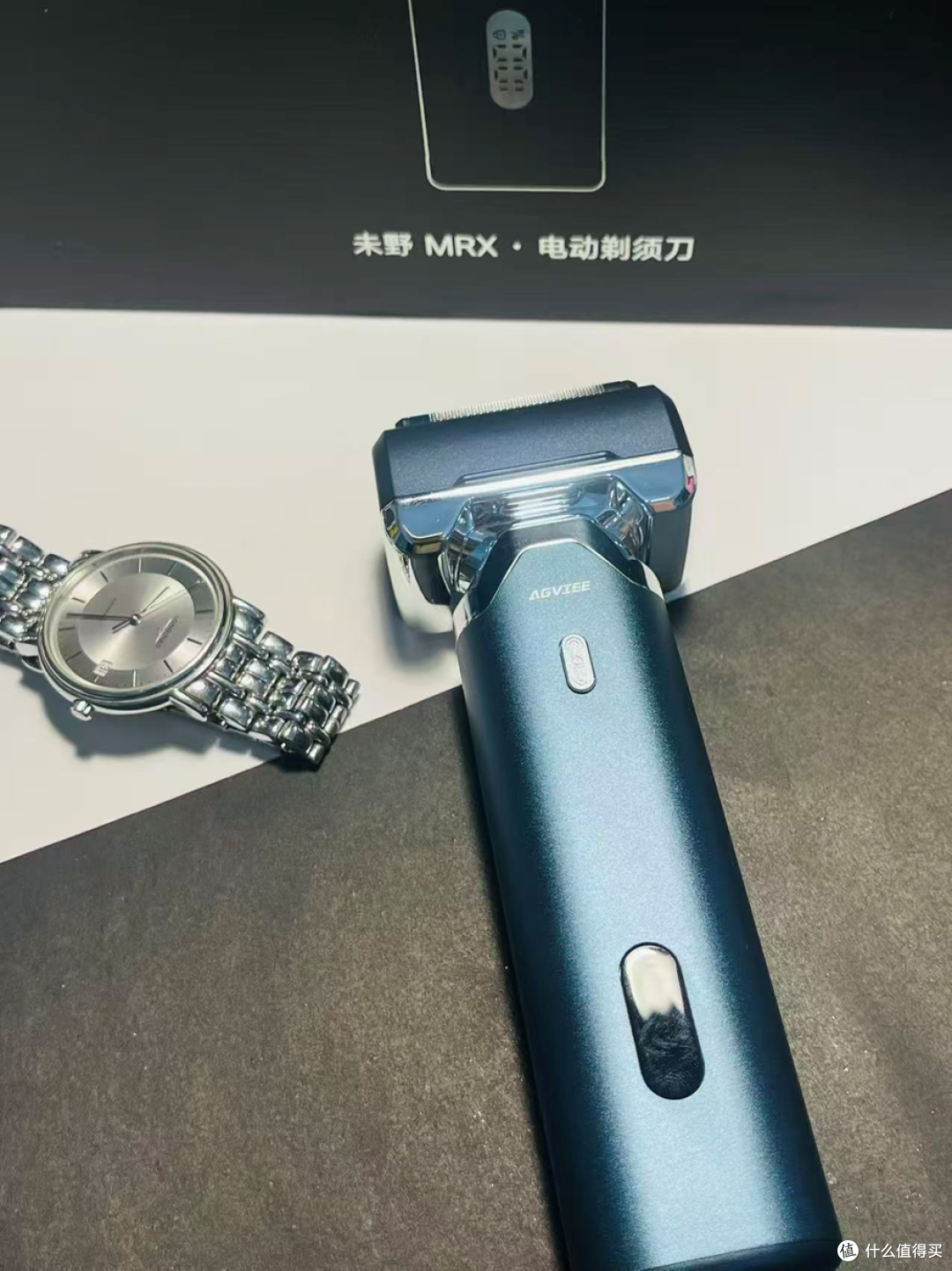 转速飙至27000!未野往复式剃须测评:五刀头狂魔,带来千元体验