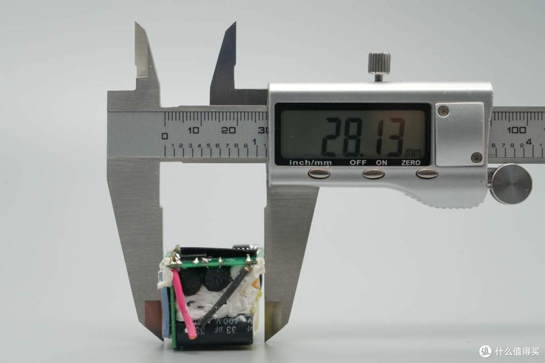 PD3.2充电器开始大量出货,睿元实业60W氮化镓快充拆解