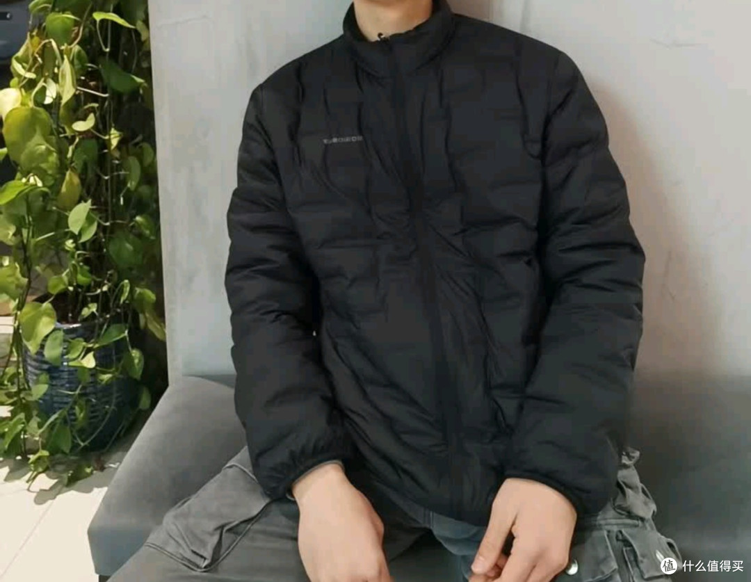 波司登短款轻薄羽绒服男生冬季通勤刚需❄️