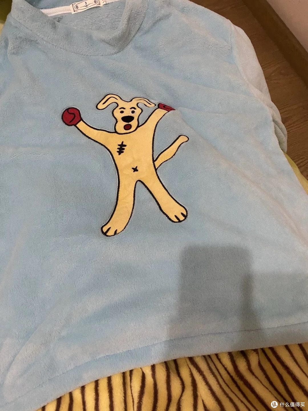 这套小狗珊瑚绒睡衣让我在宿舍焊在床上不想起!