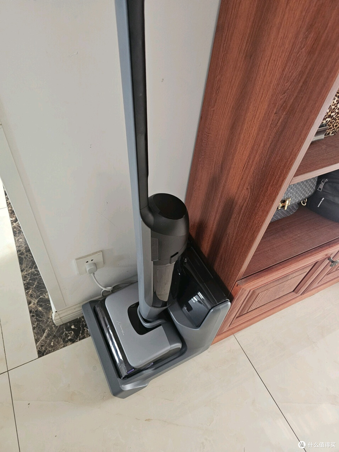 云鲸S3MaxIsland80℃热活水+自动上下水,清洁全流程零动手!