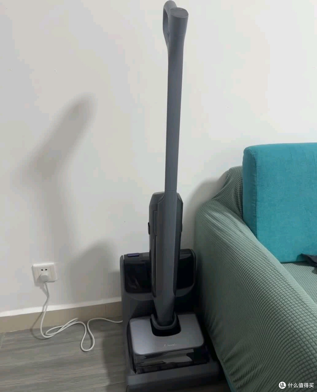 云鲸S3MaxIsland80℃热活水+自动上下水,清洁全流程零动手!