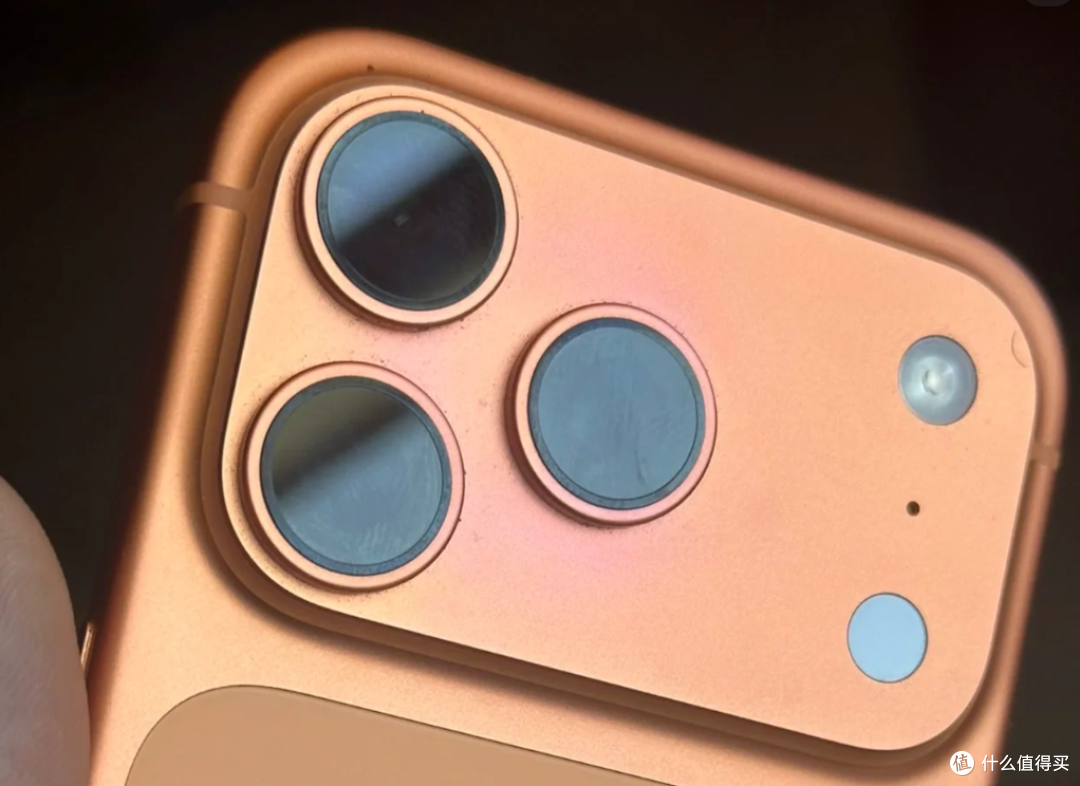 iPhone 17 Pro曝“掉色门”,苹果偷偷换新!你知道这事儿吗?