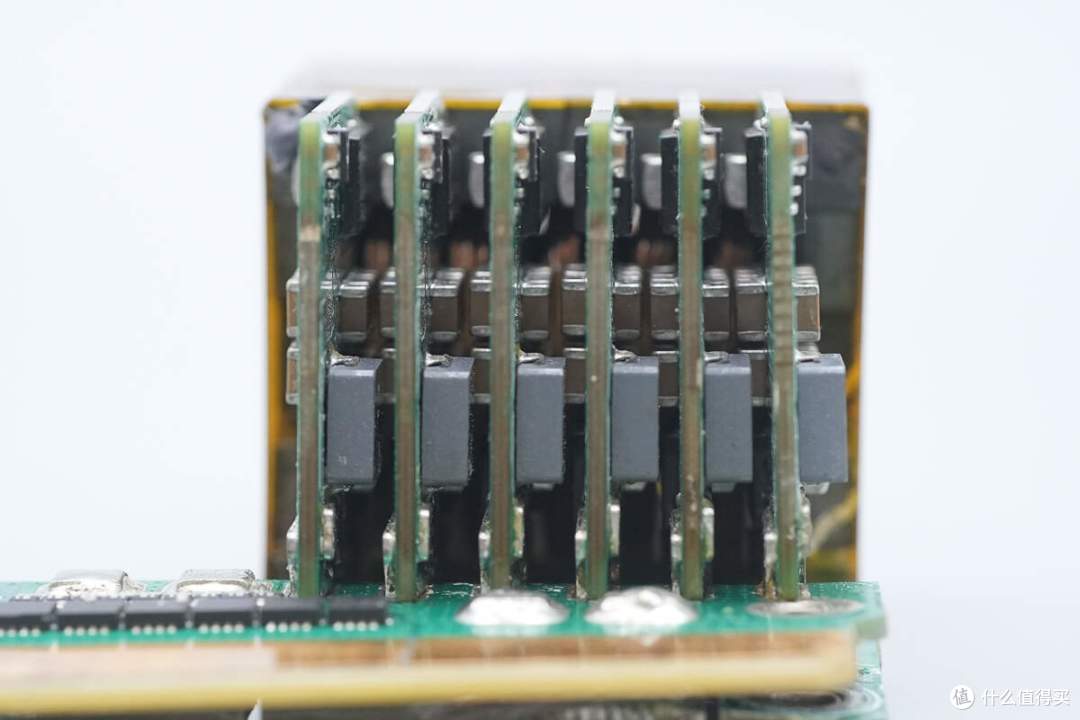 德州仪器全数字控制方案,鑫谷3200W钛金牌碳化硅数字电源拆解