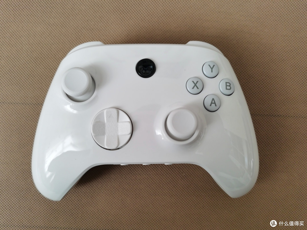 奕狐狩猎S版全霍尔手柄!黑神话玩家实测:可换壳+线性扳机,平替Xbox太香了!