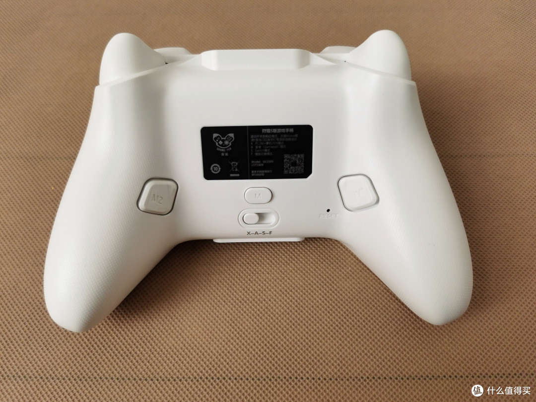 奕狐狩猎S版全霍尔手柄!黑神话玩家实测:可换壳+线性扳机,平替Xbox太香了!