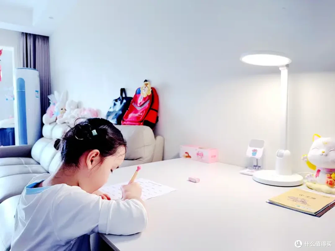 书客SKY护眼台灯|守护孩子的视力健康