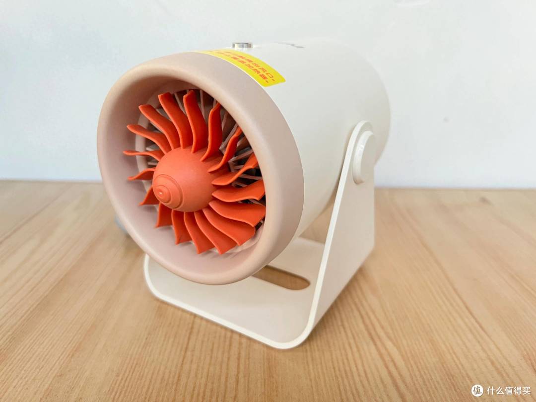 小小身材让温暖触手可及:体验桌面暖风机西圣Warm Mini