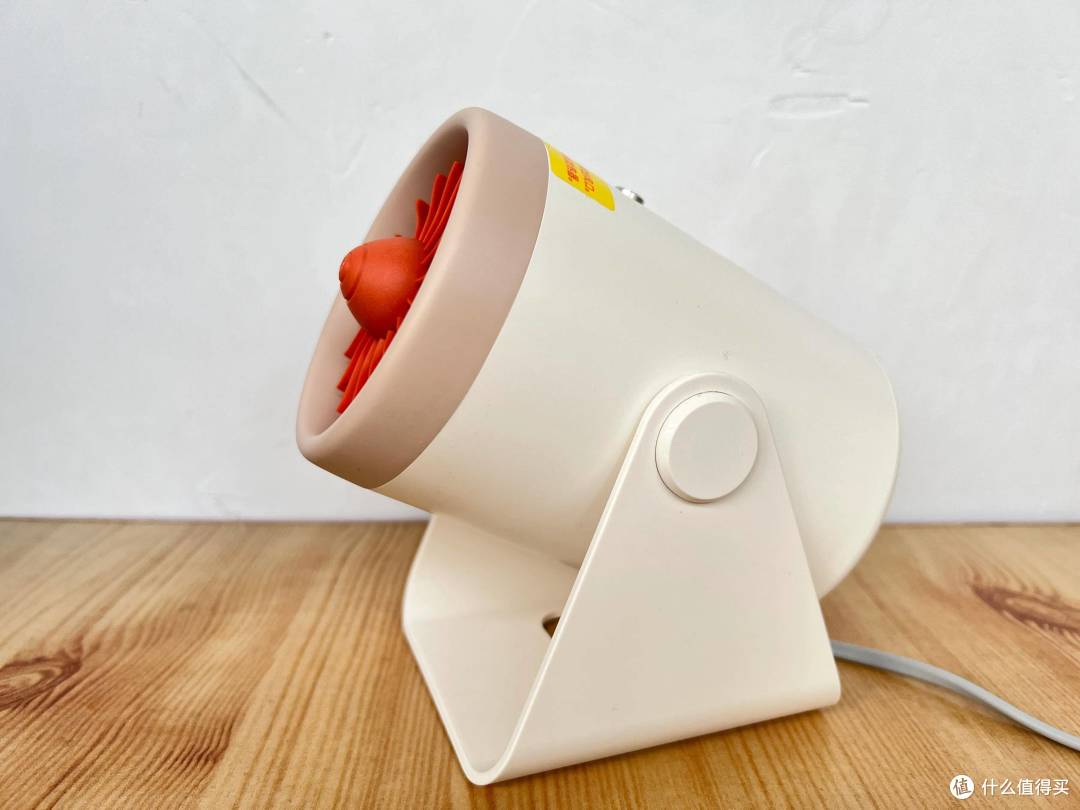 小小身材让温暖触手可及:体验桌面暖风机西圣Warm Mini