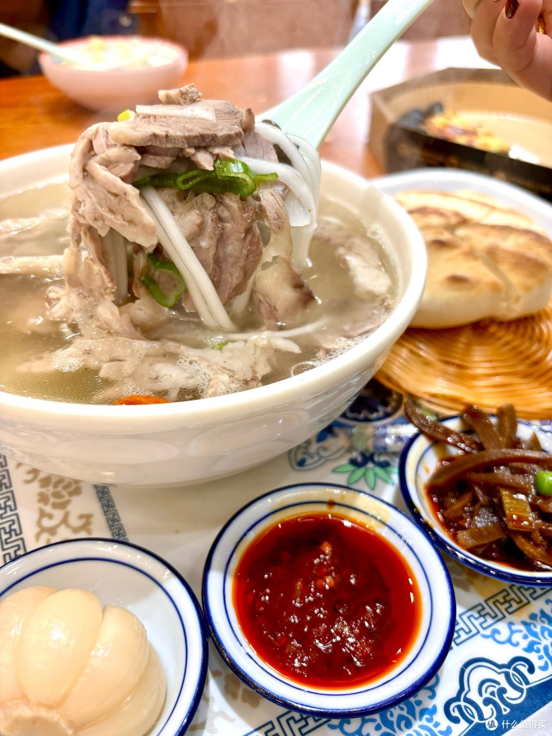 10块钱就吃撑,兰州早餐到底有多香?