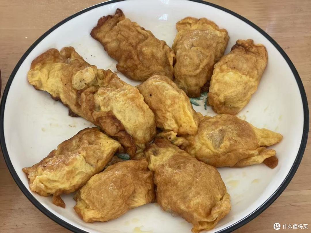 1 1家4口的周末大餐，4个家常菜，成本40多块钱，吃得营养还实惠~