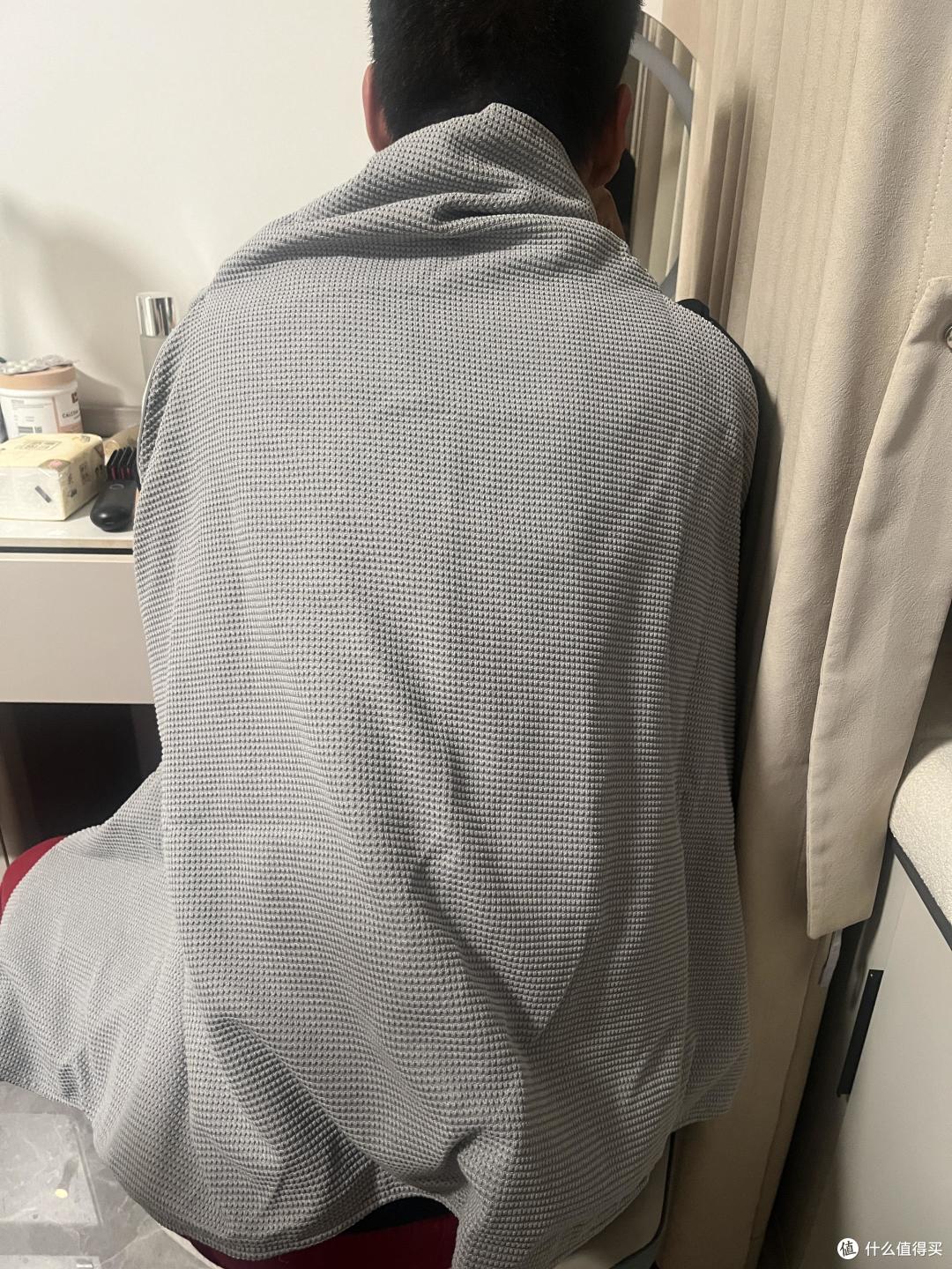 3秒速热,全域暖透——酷轻松石墨烯发热披肩测评