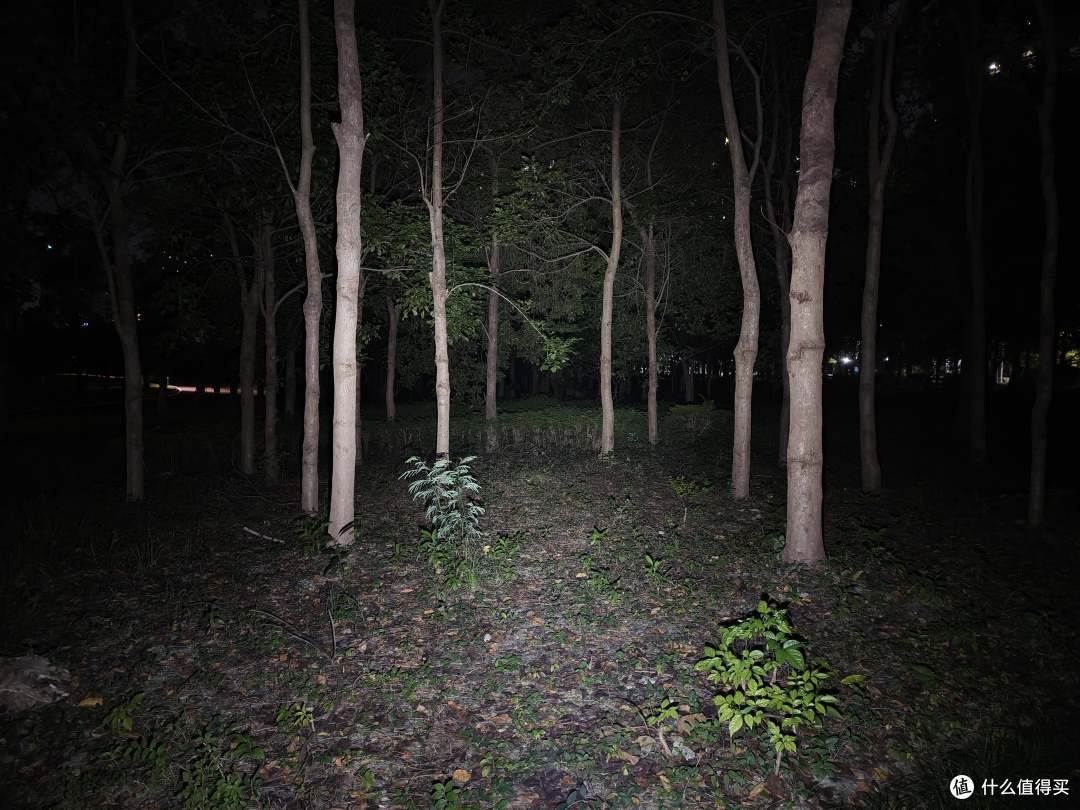 七年没白等!奈特科尔TUP2:三色温智能手电,终于懂你要的光!