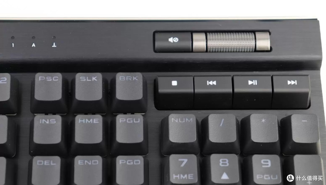 50块的海盗船K95 RGB PLATINUM XT