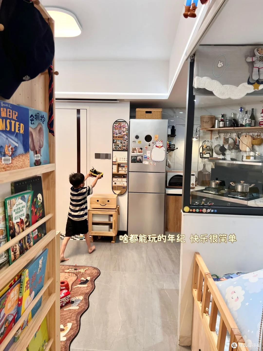 广东一三口之家火了,布置得满满当当,一进屋就被治愈了,好高级