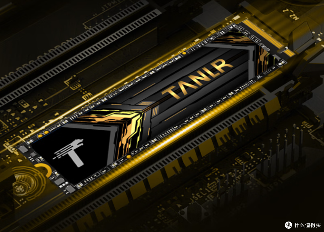 探路人 TN720 实测:PCIe 4.0 接口固态,性价比新推荐