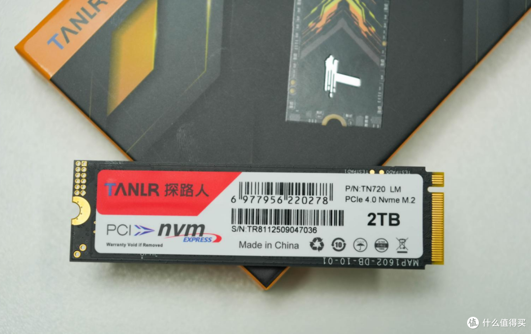 探路人 TN720 实测:PCIe 4.0 接口固态,性价比新推荐