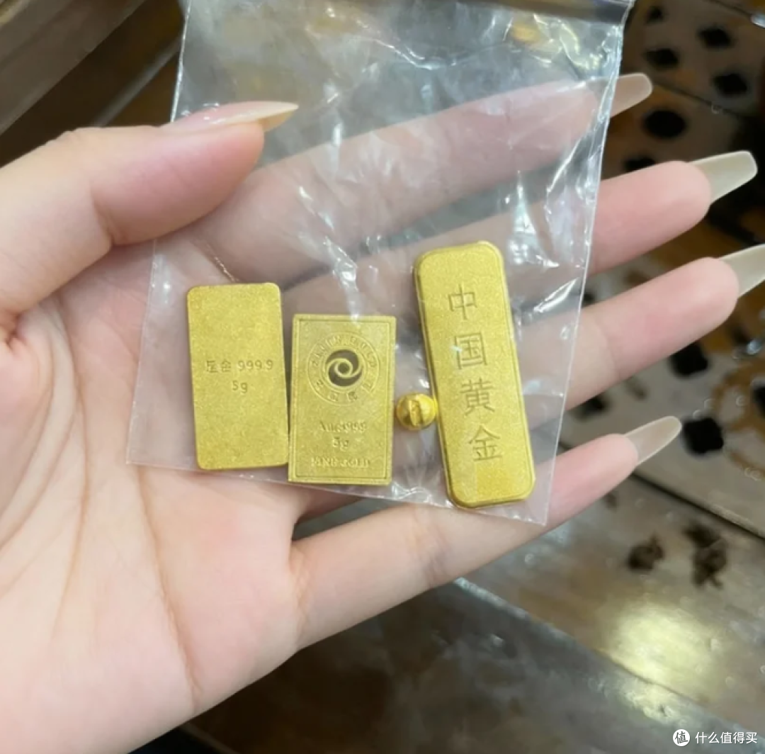 黄金下跌不慌？一文看懂：为何跌、跌多久跌到哪，配置策略全解析_基金证券_什么值得买