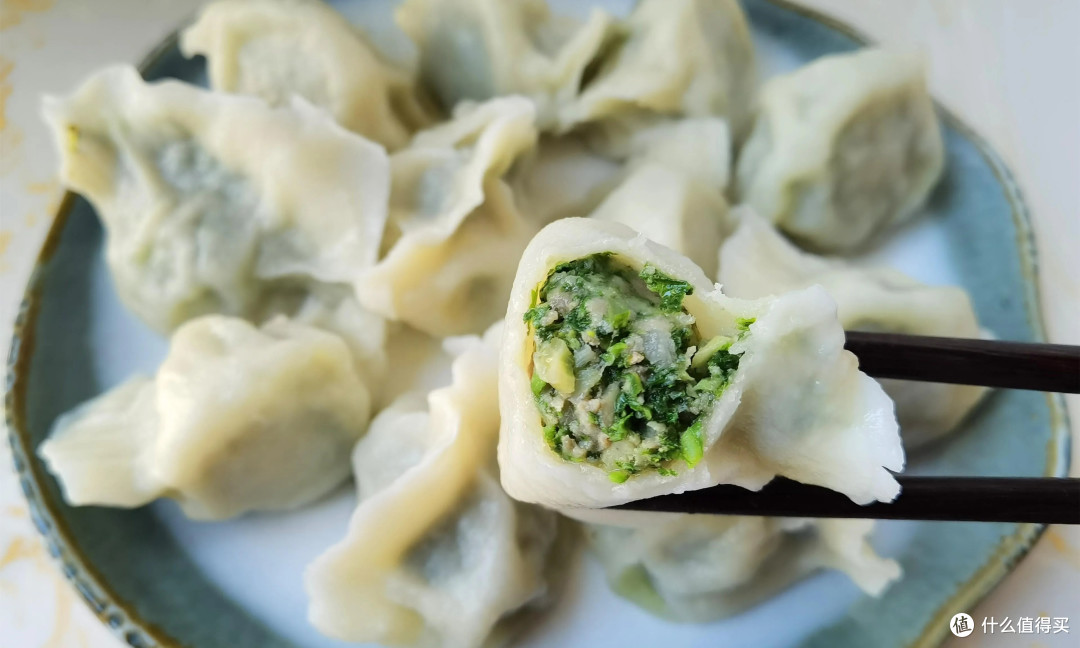 荠菜猪肉馅饺子制作步骤