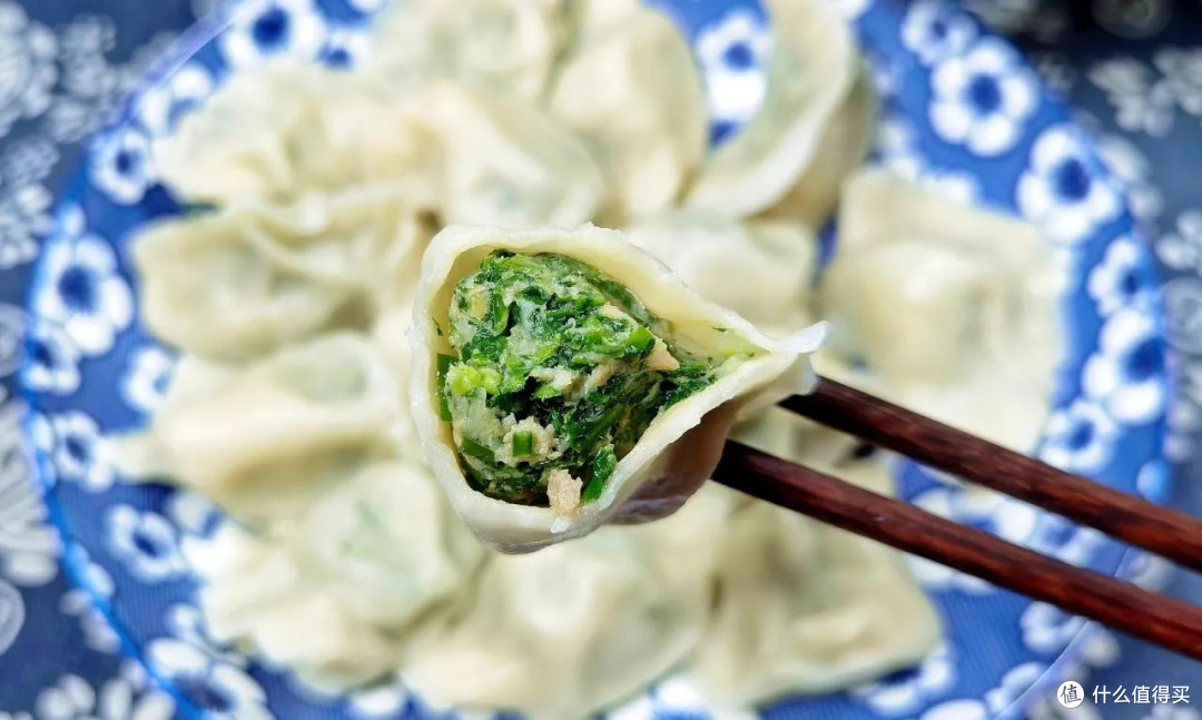 荠菜猪肉馅饺子制作步骤