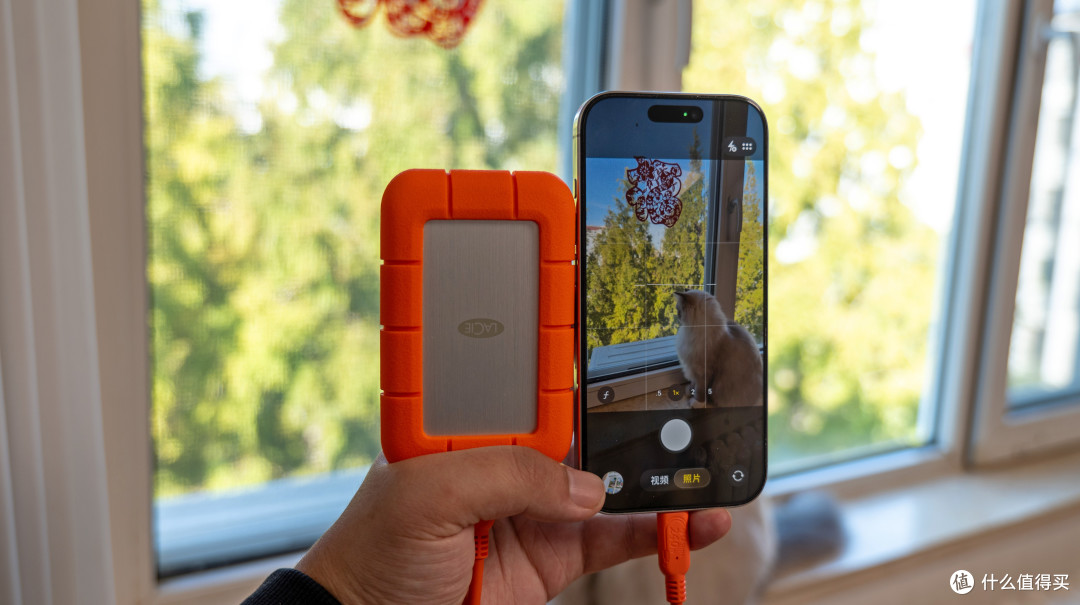 内容创作者的移动素材库，雷孜Rugged SSD4金刚钻Plus