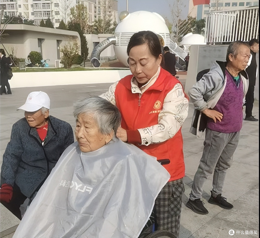 情暖孝河迎重阳 宴聚功臣暖人心 孝义市多举措开展重阳敬老活动