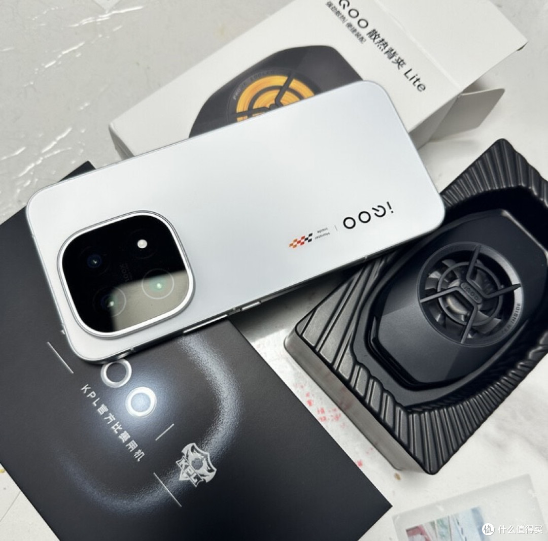 iQOO 15旗舰性能深度测评