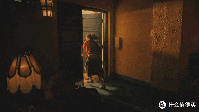 第一集就是19禁,HBO新剧太刺激了