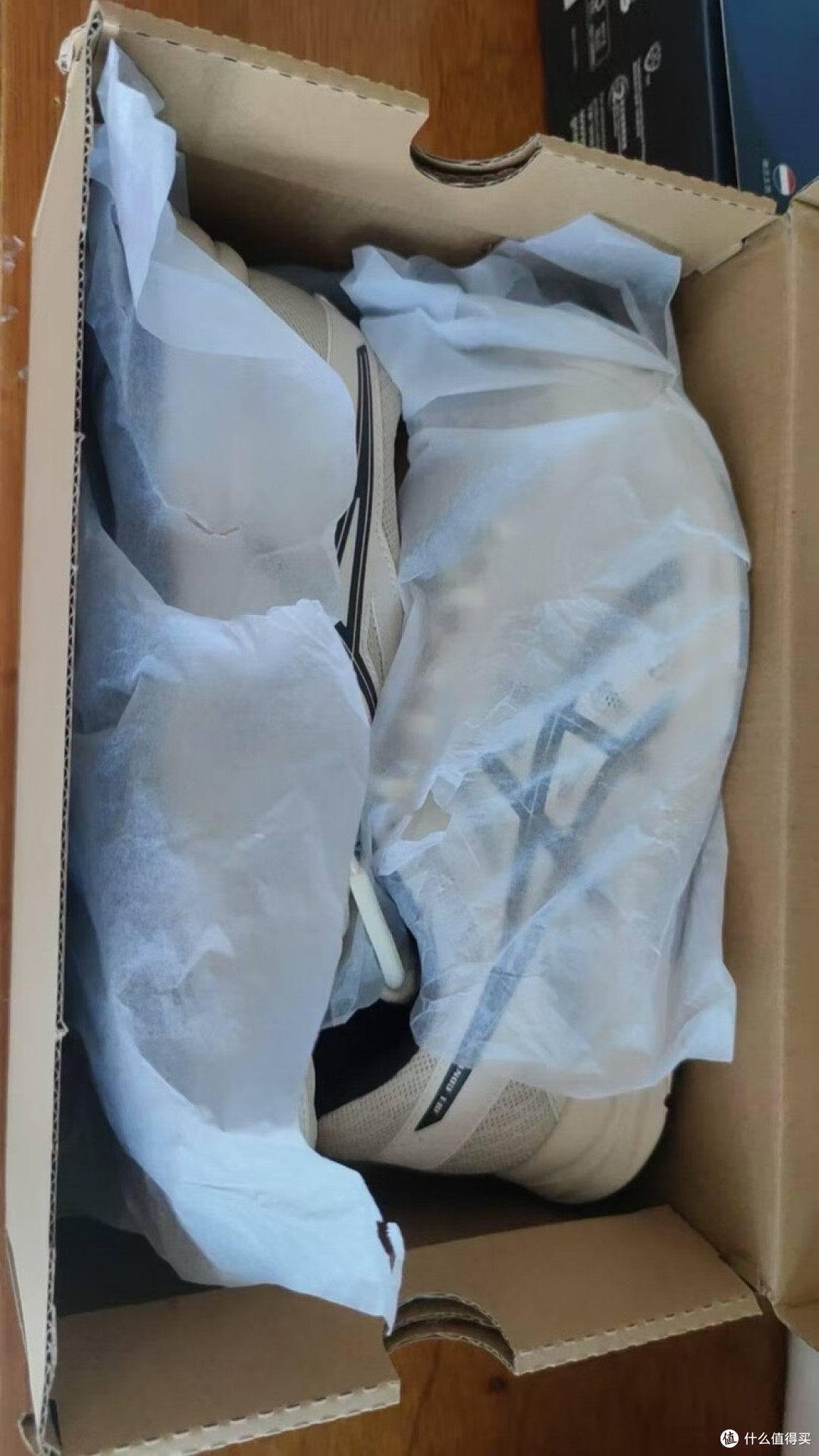 ASICS复古跑鞋,颜值与性能双在线?