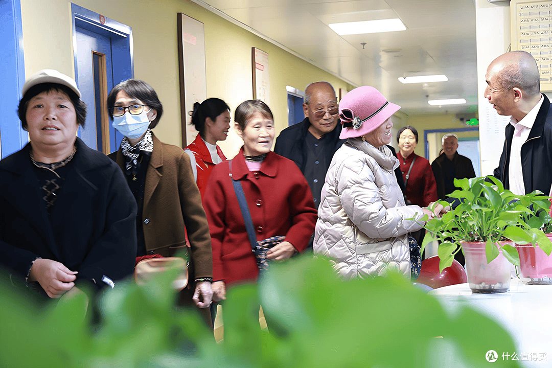 运城德孝苑养老院举办“情暖桑榆 乐享重阳”大型敬老活动庆佳节