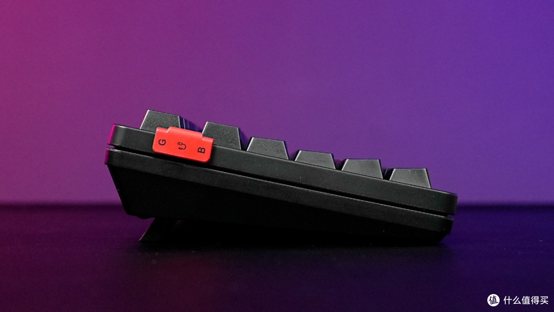 简约精致又稳如老铁的MSI GK300 W三模电竞机械键盘上手体验