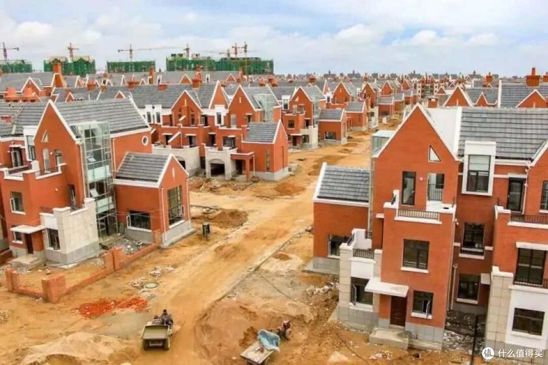 30万一套海景房,5年后10万都卖不掉,那些买房的人如今怎么样?