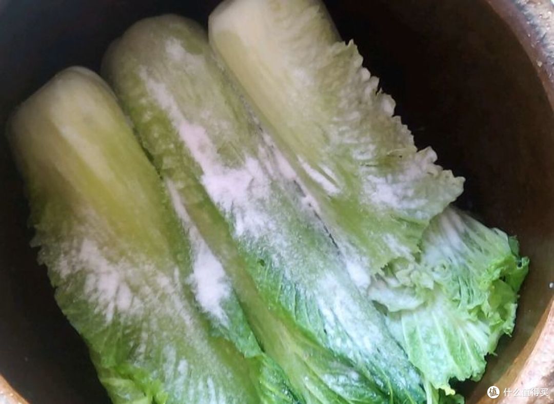 东北人为什么喜欢吃酸菜?背后有什么故事?