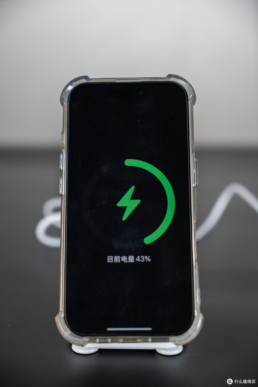 行李箱造型的无线充电器见过吗?迪奥科三合一折叠磁吸充电器分享