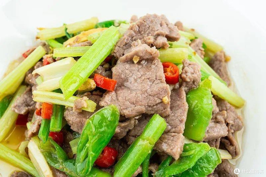 我的年度新喜,包菜炒鸡蛋与排骨炖豆角做法