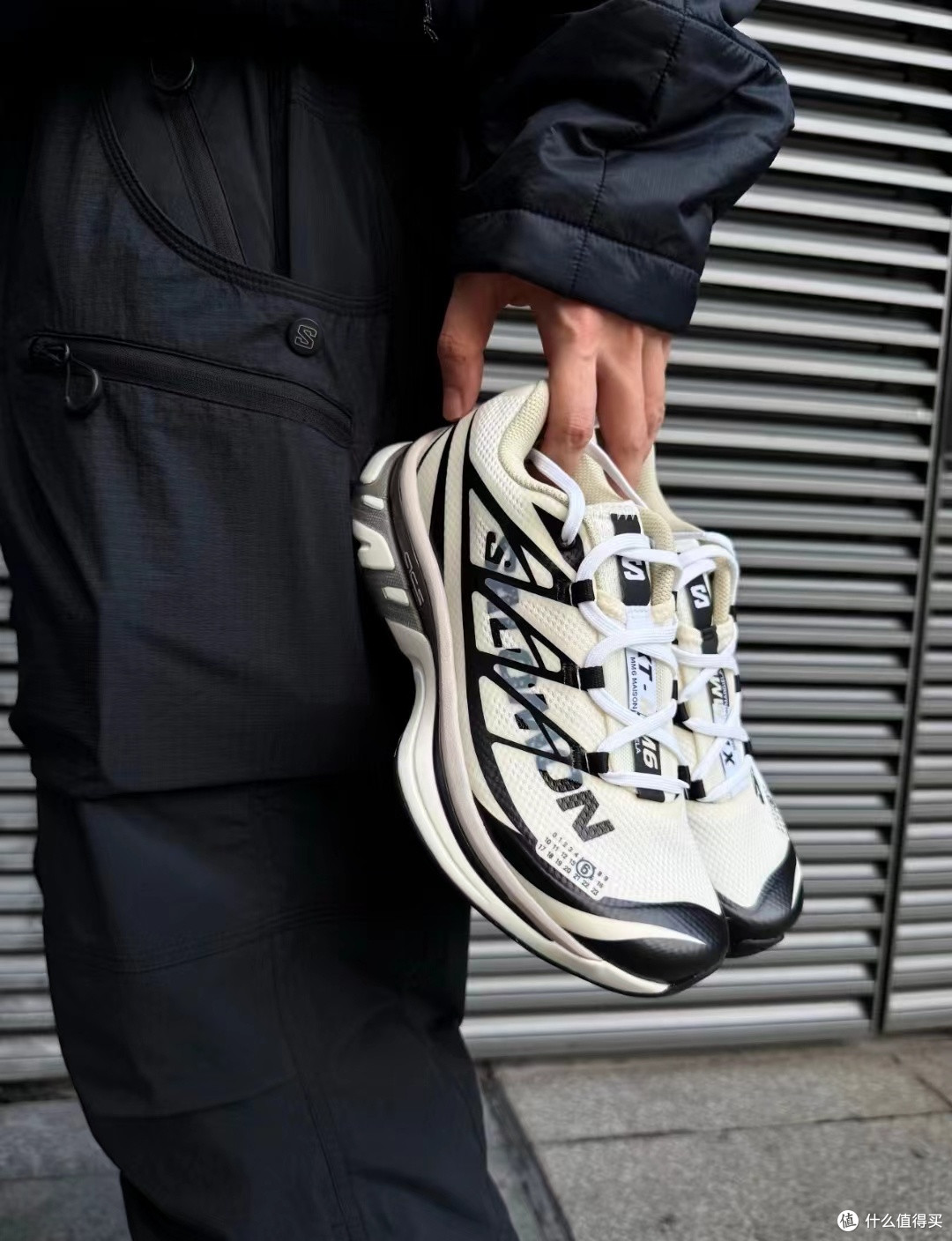 入秋舒适通勤:MM6 × Salomon XT