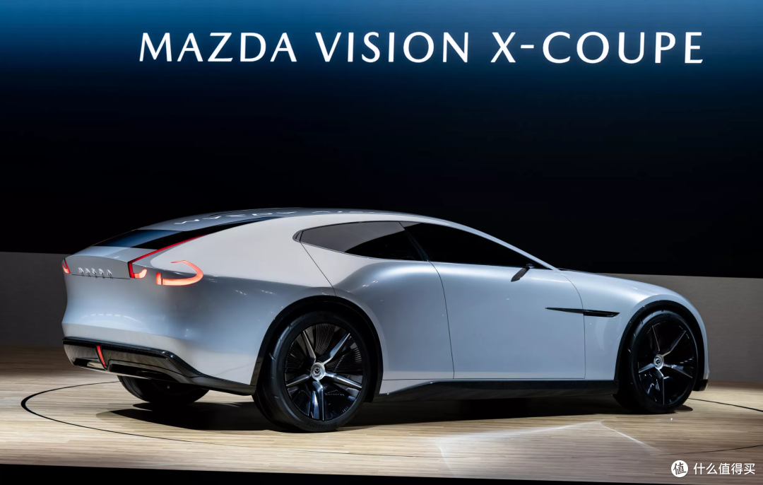 比马自达6还大!Vision-X Coupe概念车亮相,内饰极简到极致!