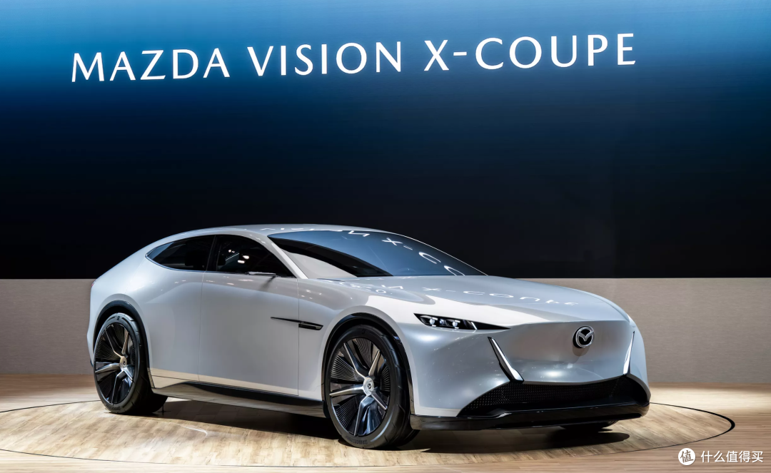 比马自达6还大!Vision-X Coupe概念车亮相,内饰极简到极致!
