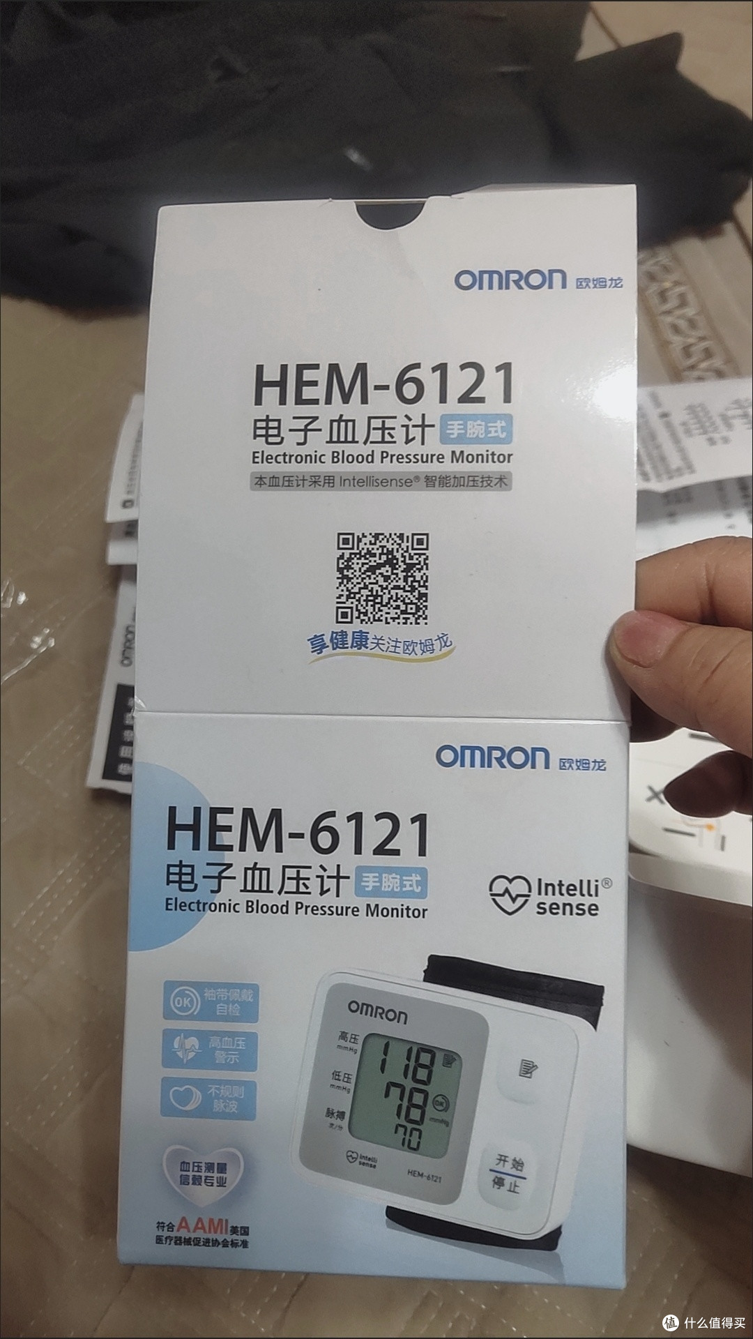 双十一必入！打工人的腕间健康“哨兵”——欧姆龙HEM-6121