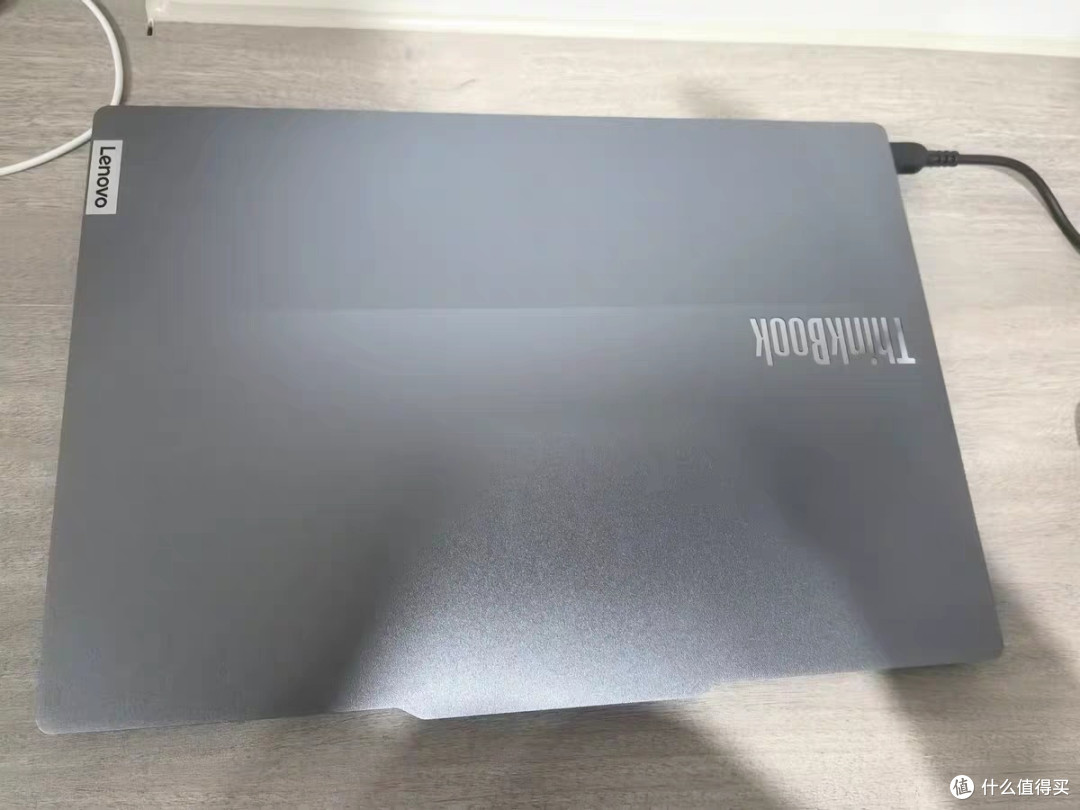 ThinkBook X 2025:轻盈随行,全能办公新体验