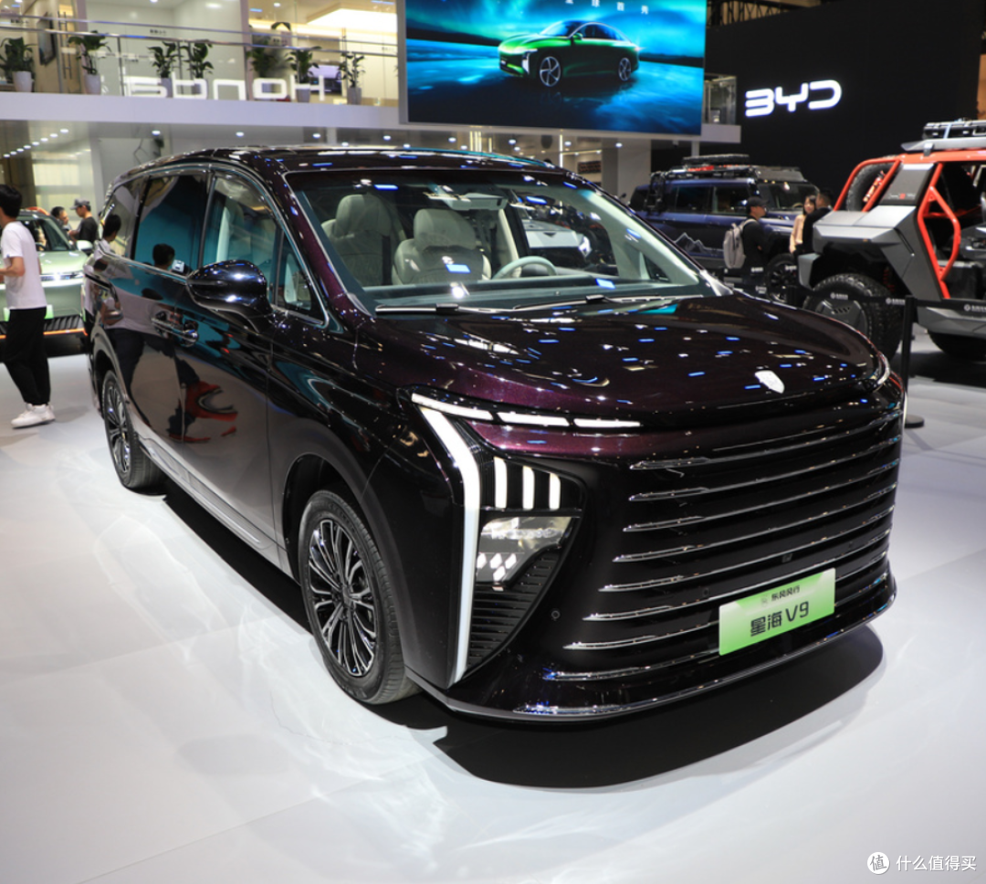东风风行星海V9汽车