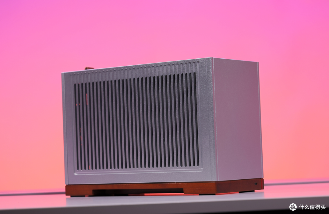 打死不装?装的就是ITX小钢炮:230F+铭瑄H810ITX+5070+乔思伯T9