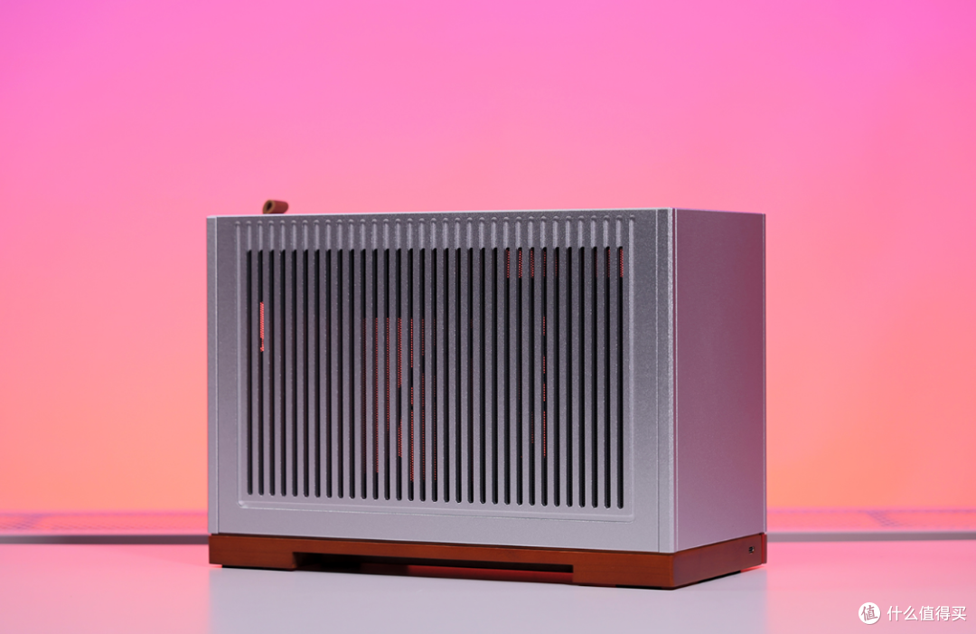 打死不装?装的就是ITX小钢炮:230F+铭瑄H810ITX+5070+乔思伯T9